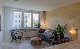 Uni Apartament